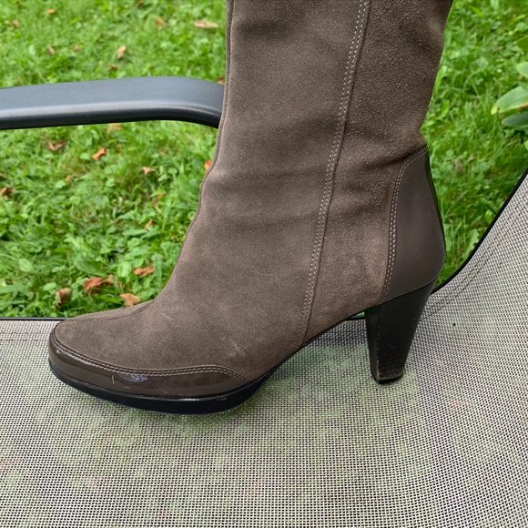 La Canadienne High-Heeled, Knee-High Boots - Picture 4 of 9